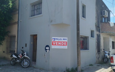 Dpto. CAMILA NIEVAS esquina DOELLO JURADO